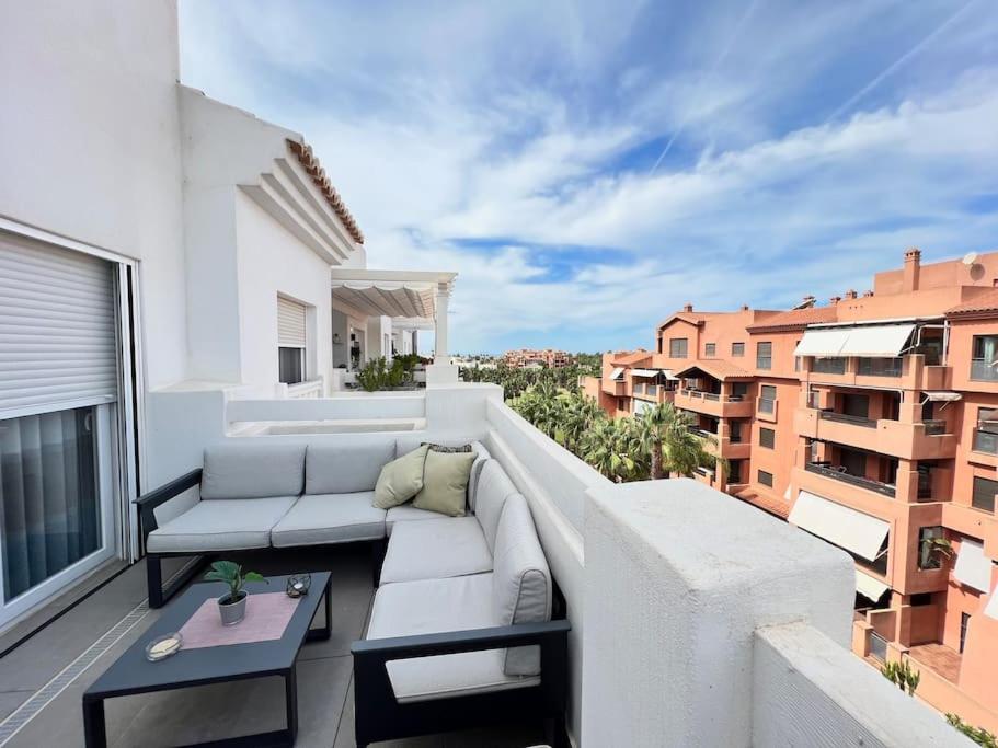 Pushe Penthouse Playa Granada Beach & Golf 5 Мотриль Экстерьер фото